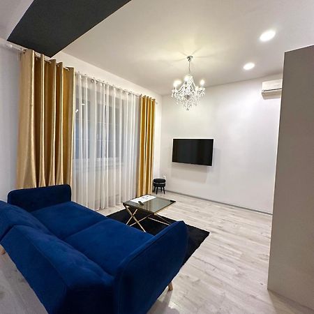 Luxury Apartment In Bratislava Luaran gambar
