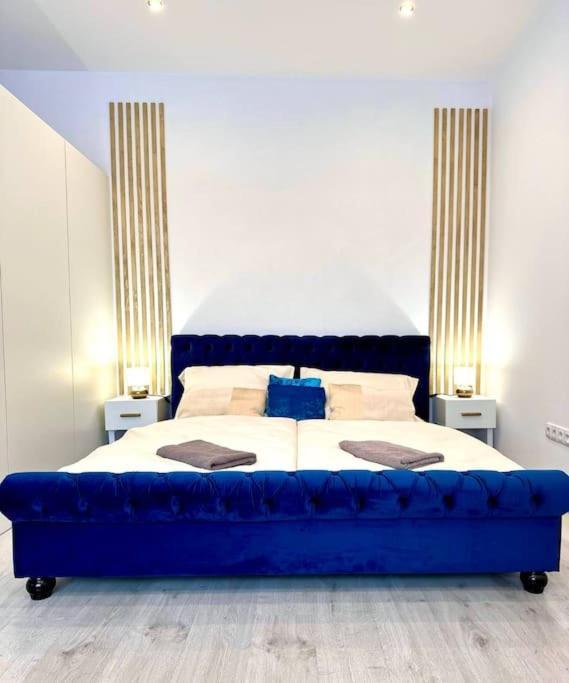 Luxury Apartment In Bratislava Luaran gambar