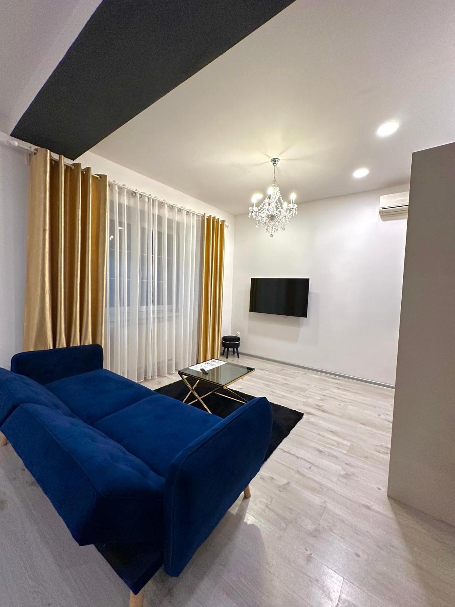 Luxury Apartment In Bratislava Luaran gambar